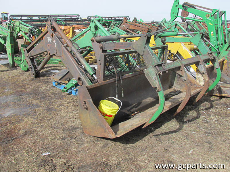 840 LOADER 8FT W/ GRAPPLE